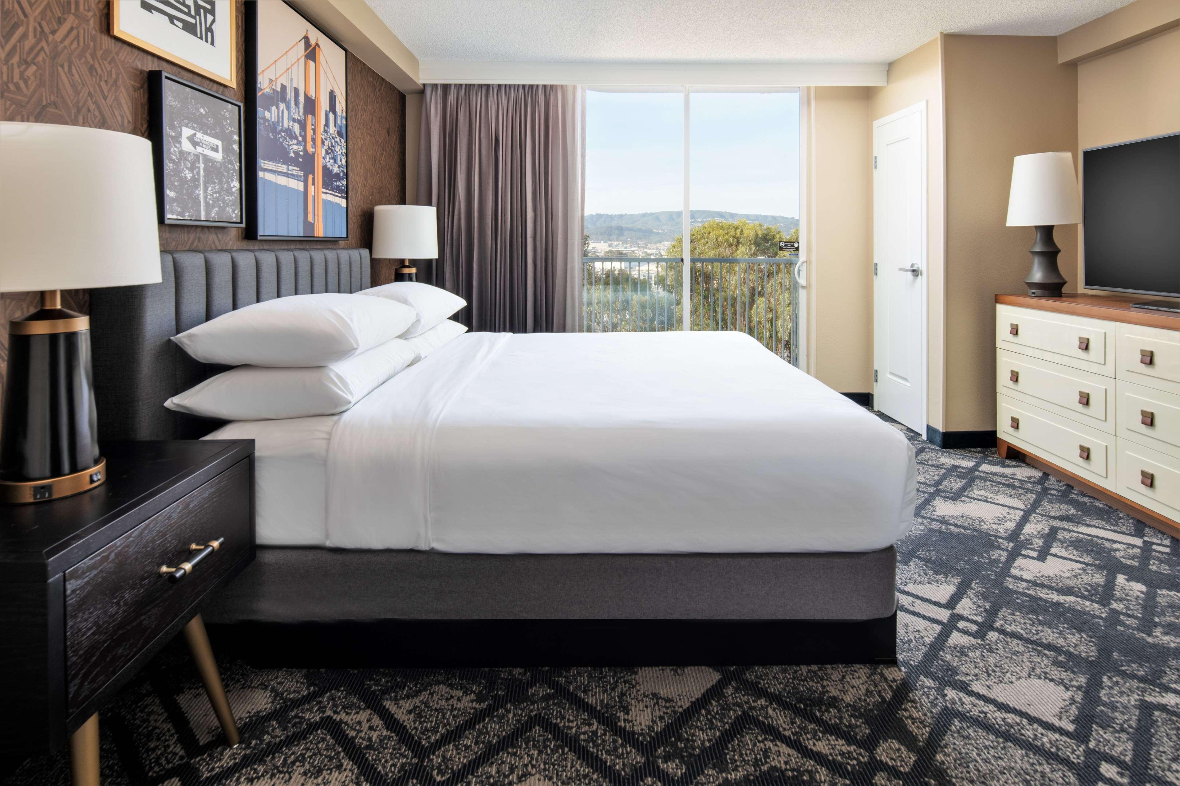 Embassy Suites San Francisco Airport - Юг Сан Франциско Экстерьер фото